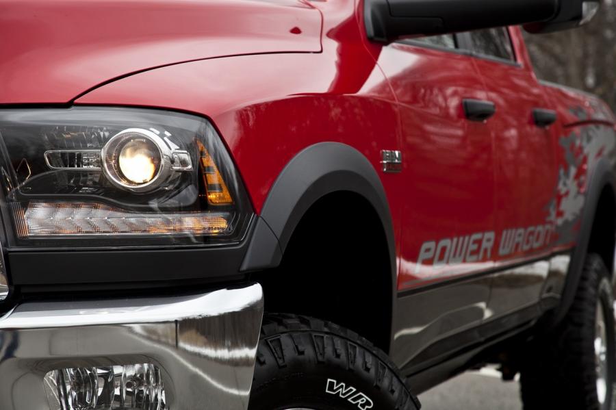  Dodge Ram 2500 Power Wagon 2014 года  (фото 29 из 51)